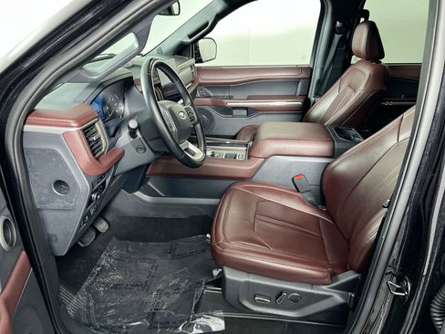 Used 2024 Ford Expedition Max Limited image 12