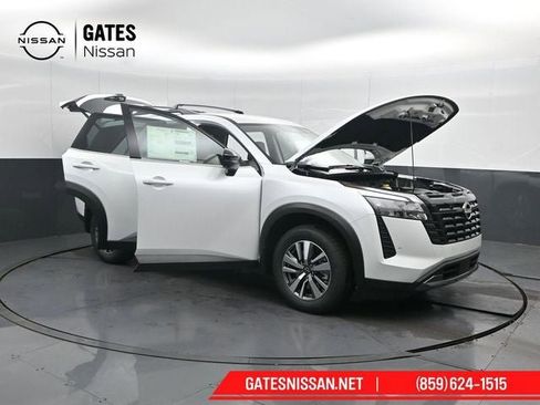 New 2026 Nissan Pathfinder SL image 58