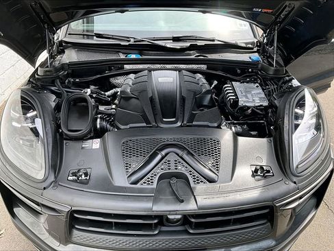 Certified 2025 Porsche Macan S AWD/4WD image 15