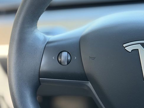 Used 2022 Tesla Model 3 Long Range image 44