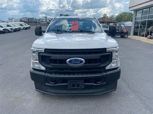 Used 2020 Ford F250 XL image 2