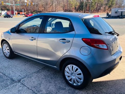 Used 2012 MAZDA MAZDA2 Sport image 8
