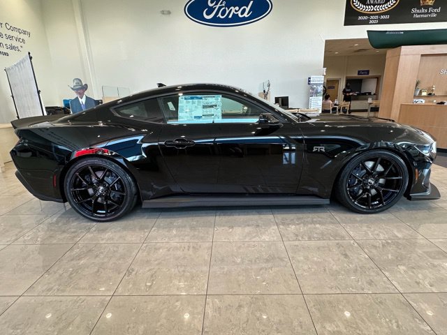 New 2026 Ford Mustang GT Premium w/ GT Performance Package RWD image 4