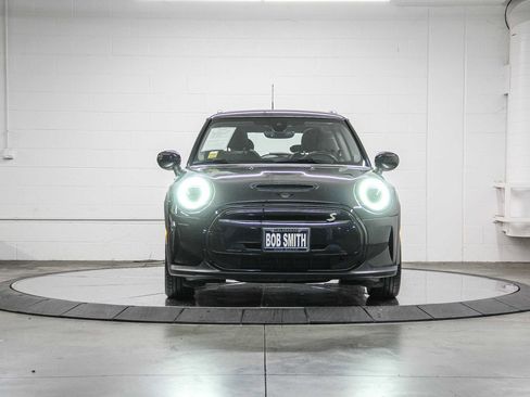 Certified 2024 MINI Cooper SE image 2