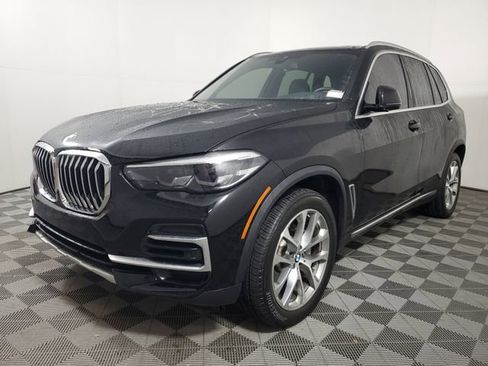 Used 2023 BMW X5 sDrive40i w/ Premium Package image 3