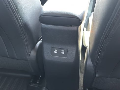 Used 2025 Nissan Kicks SR FWD image 38