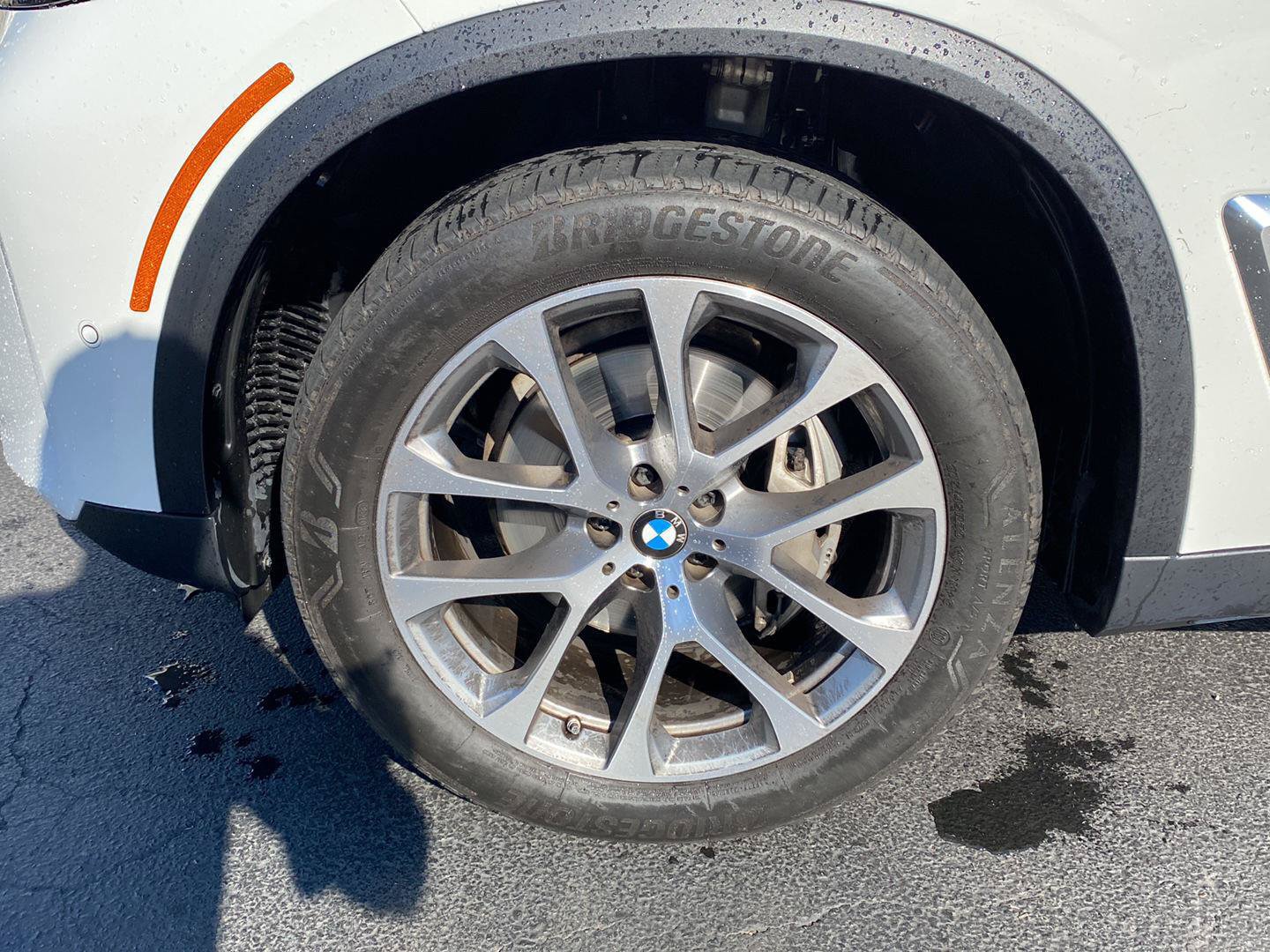 Used 2024 BMW X5 xDrive40i w/ Premium Package AWD/4WD image 9
