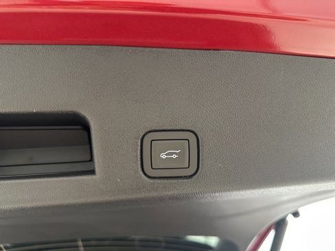 New 2026 Chevrolet Traverse LT w/ Driver Confidence Package image 15