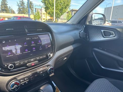 Certified 2023 Kia Soul EX FWD image 24