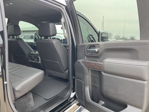 Used 2022 GMC Sierra 2500 SLT w/ SLT Premium Package AWD/4WD image 19