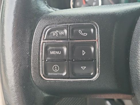 Used 2017 Jeep Wrangler Sahara w/ Connectivity Group image 17