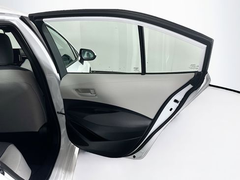 Used 2026 Toyota Corolla LE image 28