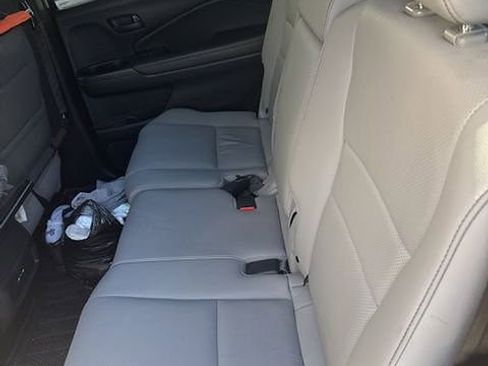 Used 2025 Honda Passport EX-L image 7