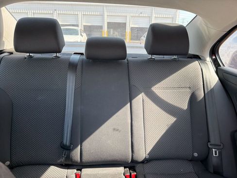 Used 2011 Volkswagen Jetta Sedan image 21