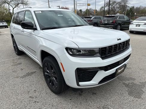 New 2026 Jeep Grand Cherokee L Limited AWD/4WD image 4