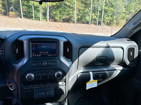 New 2026 GMC Sierra 1500 Pro w/ Pro Value Package AWD/4WD image 18