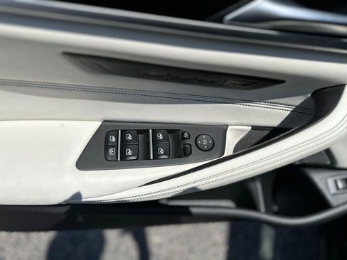 Used 2019 BMW M550i xDrive AWD/4WD image 18