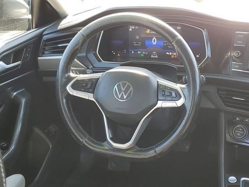 Used 2022 Volkswagen Jetta SE FWD image 26