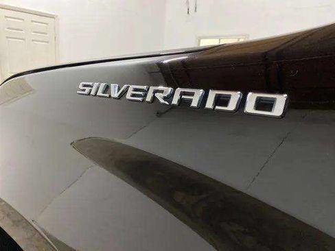Used 2025 Chevrolet Silverado 1500 LT AWD/4WD image 94