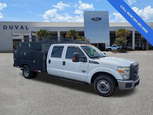 Used 2015 Ford F350 XL w/ Power Equipment Group RWD image 2