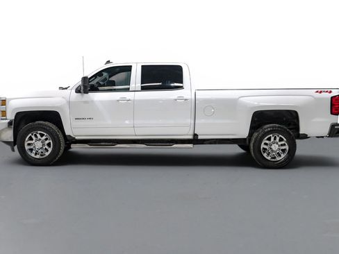 Used 2015 Chevrolet Silverado 2500 LT w/ LT Convenience Package AWD/4WD image 9