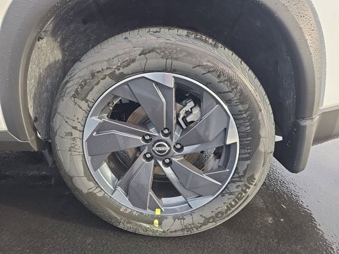 New 2026 Nissan Rogue SV w/ SV Premium Package image 11