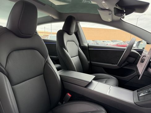 Used 2025 Tesla Model 3 Long Range image 43