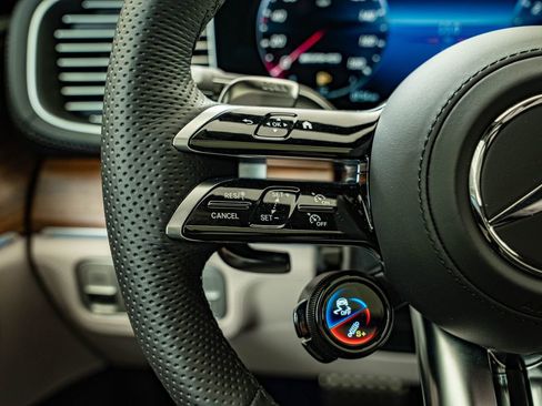 New 2026 Mercedes-Benz GLE 53 AMG 4MATIC image 23