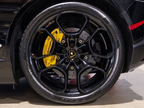 Used 2015 Lamborghini Huracan LP 610-4 image 22