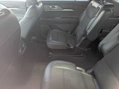 Used 2026 Ford Explorer ST image 9