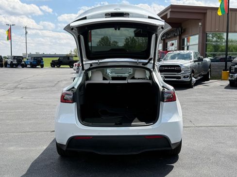 Used 2020 Tesla Model Y Long Range AWD/4WD image 37