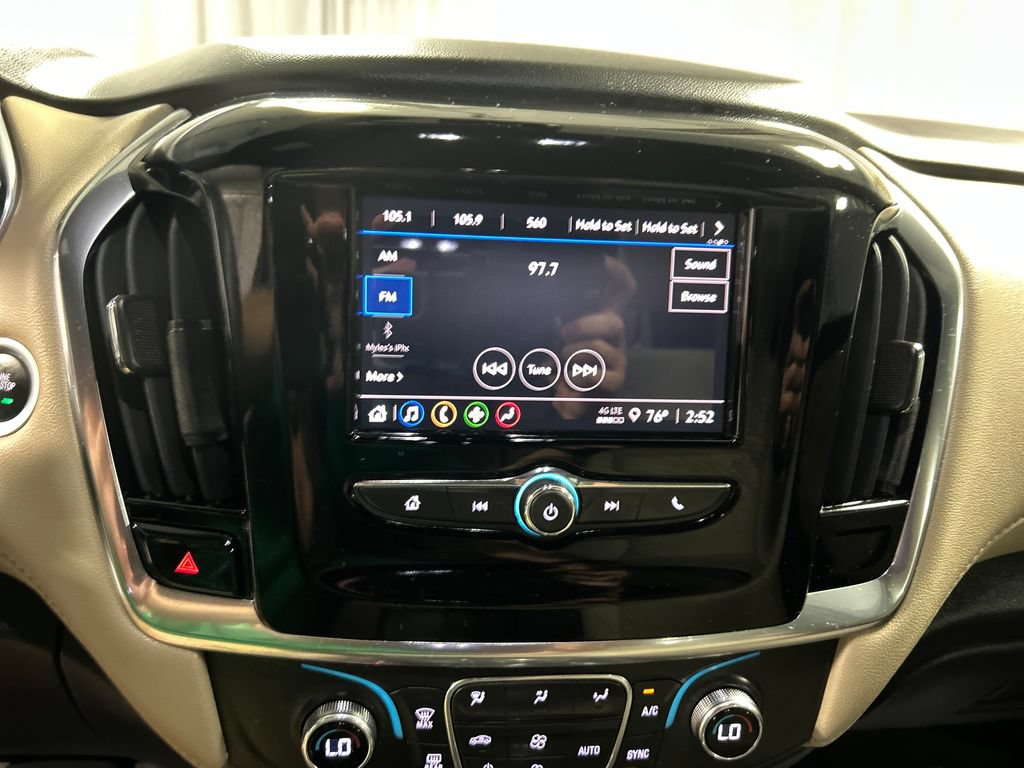 Used 2023 Chevrolet Traverse LS FWD image 16