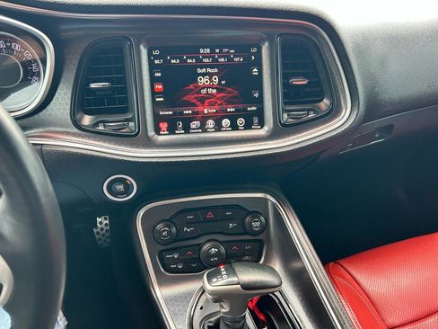 Used 2015 Dodge Challenger SXT Plus RWD image 4