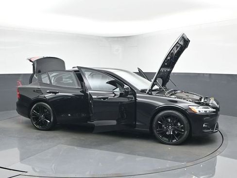 Used 2023 Volvo S60 B5 Plus w/ Climate Package image 51