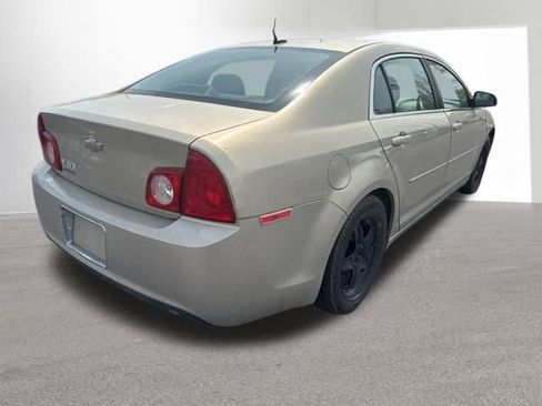 Used 2010 Chevrolet Malibu LS image 4