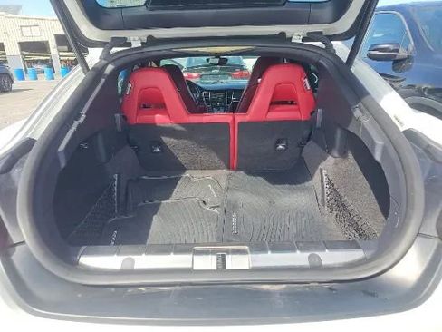 Used 2016 Porsche Panamera image 16