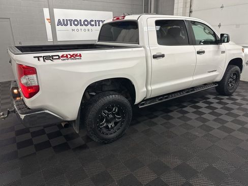 Used 2021 Toyota Tundra 4x4 CrewMax image 10