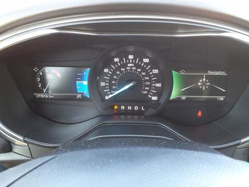 Used 2020 Ford Fusion SE image 27