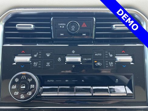 New 2025 Nissan Armada Platinum Reserve image 11