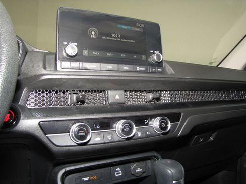 Used 2023 Honda CR-V LX image 5