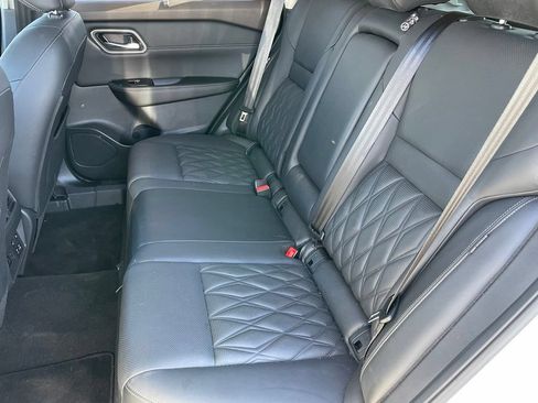 Certified 2023 Nissan Rogue Platinum w/ Platinum Premium Package AWD/4WD image 8