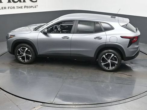 New 2026 Chevrolet Trax RS FWD image 21