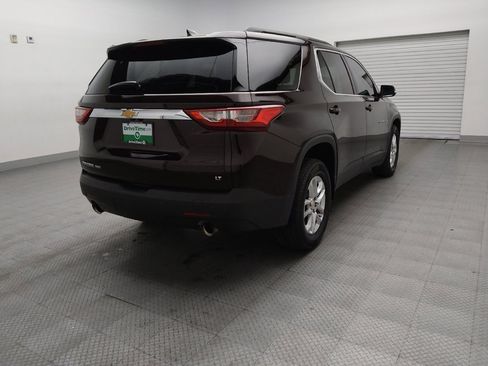 Used 2020 Chevrolet Traverse LT w/ Driver Confidence II Package AWD/4WD image 9