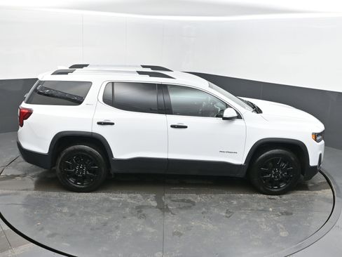 Used 2023 GMC Acadia SLT image 35