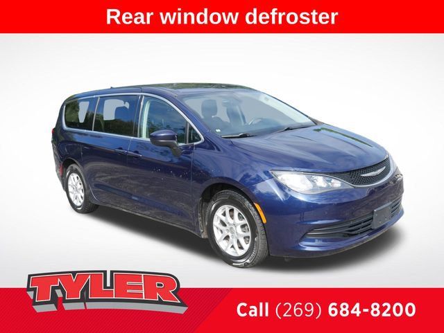 Used 2017 Chrysler Pacifica LX FWD image 1