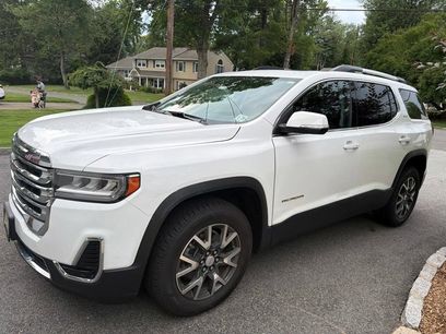 Used 2023 GMC Acadia SLE w/ Driver Convenience Package