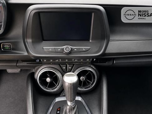 Used 2020 Chevrolet Camaro LT RWD image 10