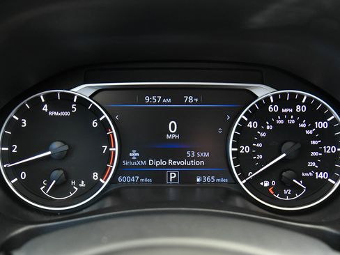 Used 2024 Nissan Altima 2.5 SV FWD image 26
