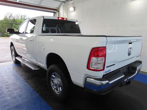 Used 2022 RAM 2500 Big Horn AWD/4WD image 10