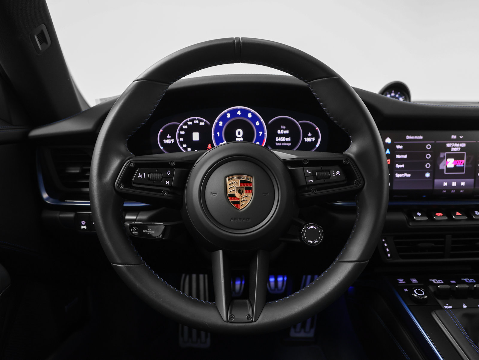 Certified 2025 Porsche 911 Carrera T RWD image 35